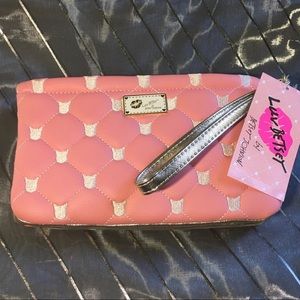 NWT Pale Pink Betsey Johnson Wristlet Gold Strap 💝